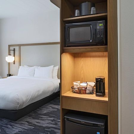 Fairfield Inn & Suites By Marriott Stony Creek Bagian luar foto