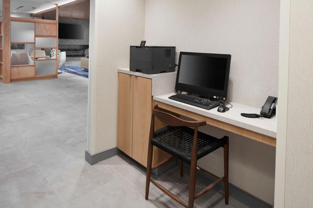 Fairfield Inn & Suites By Marriott Stony Creek Bagian luar foto