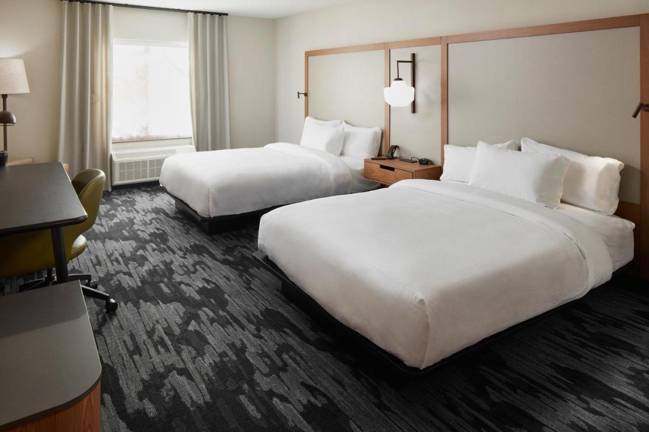 Fairfield Inn & Suites By Marriott Stony Creek Bagian luar foto