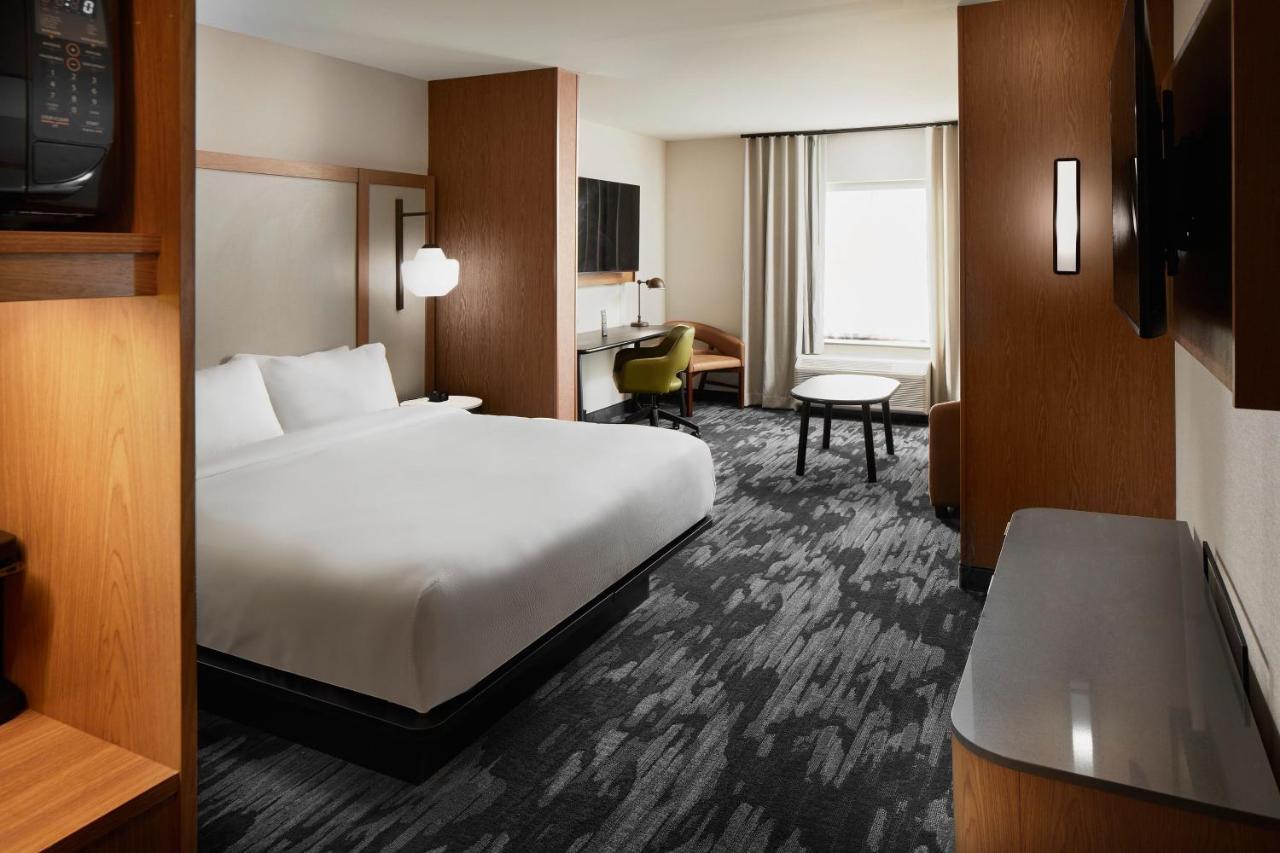 Fairfield Inn & Suites By Marriott Stony Creek Bagian luar foto