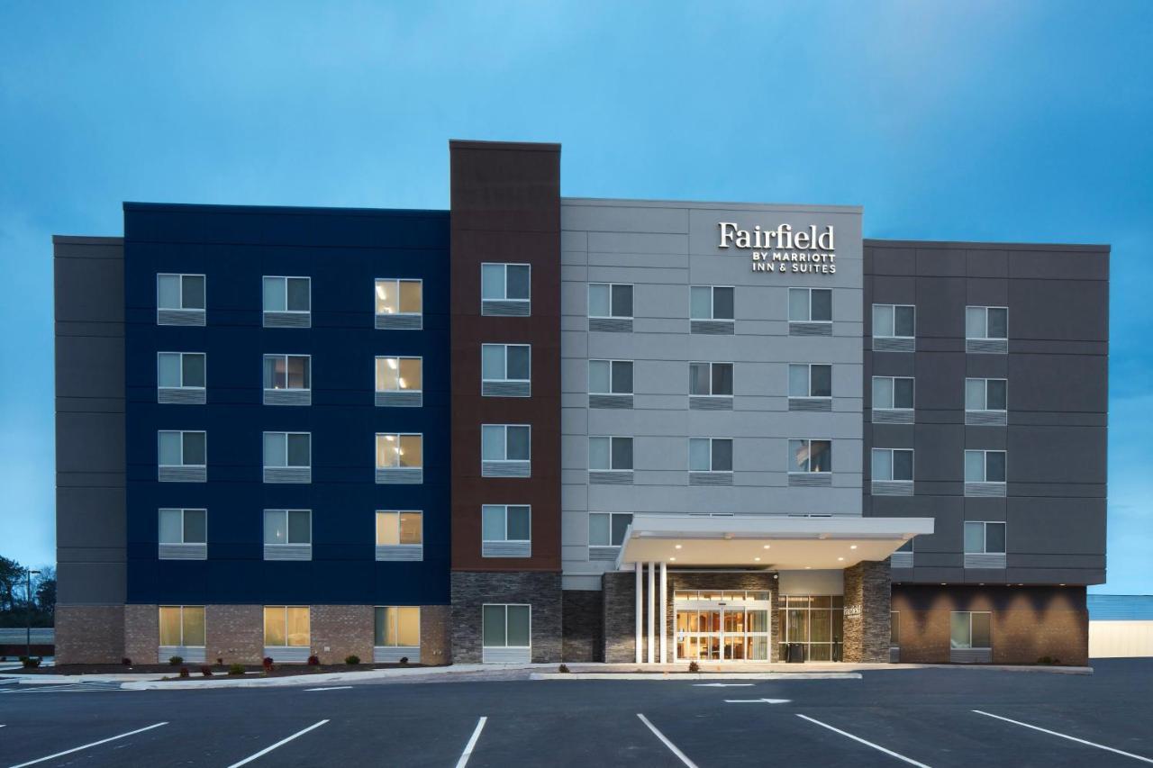 Fairfield Inn & Suites By Marriott Stony Creek Bagian luar foto
